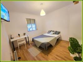 Habitación en alquiler en Madrid de 14 m2 photo 0