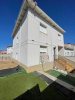 Casa - Chalet en venta en Horche de 253 m2 photo 0