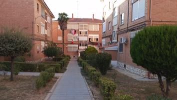 Piso en venta en Guadalajara de 75 m2 photo 0