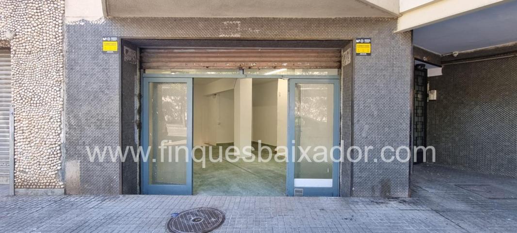 ¡FINQUES BAIXADOR PRESENTA ESTE GRAN LOCAL COMERCIAL IDEAL PARA MONTAR TU NEGOCIO! photo 0