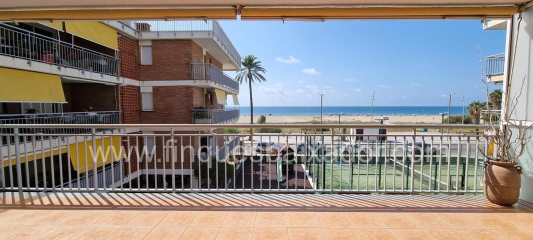 ¡FRONTAL AL MAR CON TERRAZA Y BARBACOA! photo 0