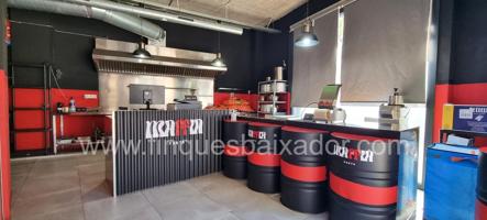 ¡FINQUES BAIXADOR PRESENTA ESTE LOCAL COMERCIAL (OBRADOR) EN PLENO CENTRO DE GAVÀ! photo 0
