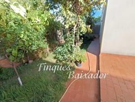 ***BONITA PLANTA BAJA DE 3 HABITACIONES CON AMPLIA TERRAZA DE 130 M2*** photo 0