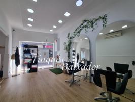 ¡FINQUES BAIXADOR PRESENTA ESTA PELUQUERIA EN TRASPASO! photo 0