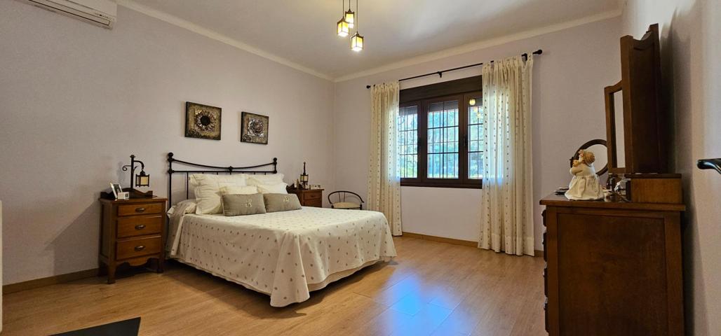 ¡Increíble chalet en venta rodeado de naturaleza! photo 0