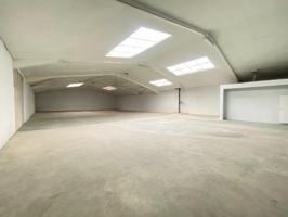 Nave Industrial En alquiler en Aeropuerto, Madrid photo 0