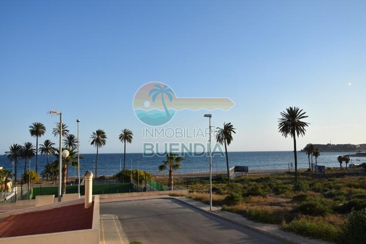 ESTUPENDO APARTAMENTO FRENTE AL MAR CON AMPLIA PARCELA photo 0