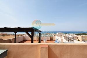 BONITO ÁTICO EN RESIDENCIAL CON PISCINA Y VISTAS AL MAR photo 0