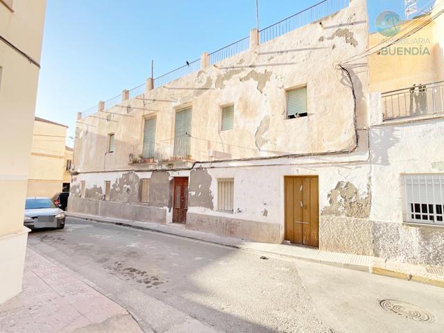 CASA A LA VENTA PARA DERRIBAR, EN EL CENTRO DE EL PUERTO DE MAZARRON photo 0