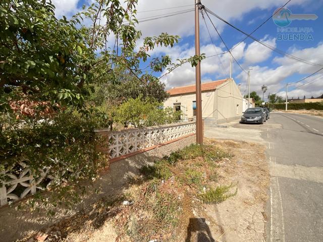 ENCANTADORA CASA DE CAMPO CON TERRENO EN LOS PUERTOS photo 0