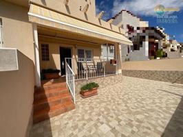 ESPECTACULAR DUPLEX ADOSADO CON VISTAS AL MAR EN PERFECTO ESTADO EN ISLA PLANA photo 0