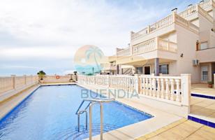 PRECIOSO APARTAMENTO TOTALMENTE REFORMADO, CON VISTAS AL MAR Y PISCINA COMUNITARIA photo 0