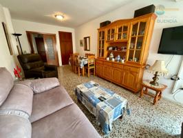 ¡OPORTUNIDAD ÚNICA! AMPLIO Y LUMINOSO PISO EN VENTA, TOTALMENTE AMUEBLADO, CON GARAJE Y TRASTERO INCLUIDOS. photo 0