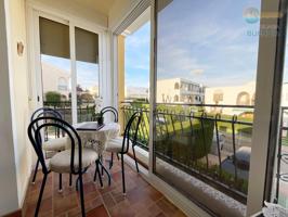 ENCANTADOR ATICO REFORMADO, CON PISCINA COMUNITARIA, EN EL ALAMILLO. photo 0