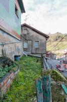 Oportunidad en Santullano: Casa con Encanto Rural para Rehabilitar y Conectar con la Naturaleza photo 0