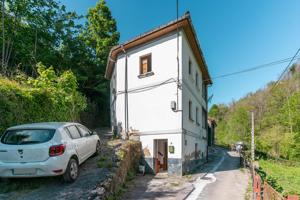 Casa en venta en la Vallina, Cabañaquinta, Aller photo 0