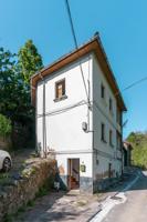 Casa en venta en la Vallina, Cabañaquinta, Aller photo 0
