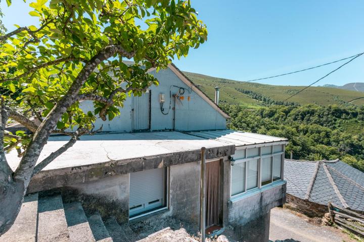 CASA CON CUADRA, QUESERÍA Y TERRENOS AGRARIOS EN TORMALEO (IBIAS). photo 0