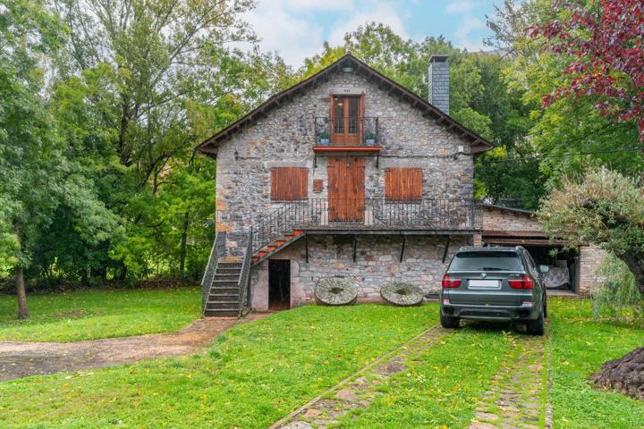 Casa en Quintanilla de Babia (Cabrillanes) photo 0