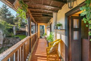 Conjunto de Casas con Finca en Perlín, Trubia – Un Rincón Asturiano para Vivir y Crear photo 0
