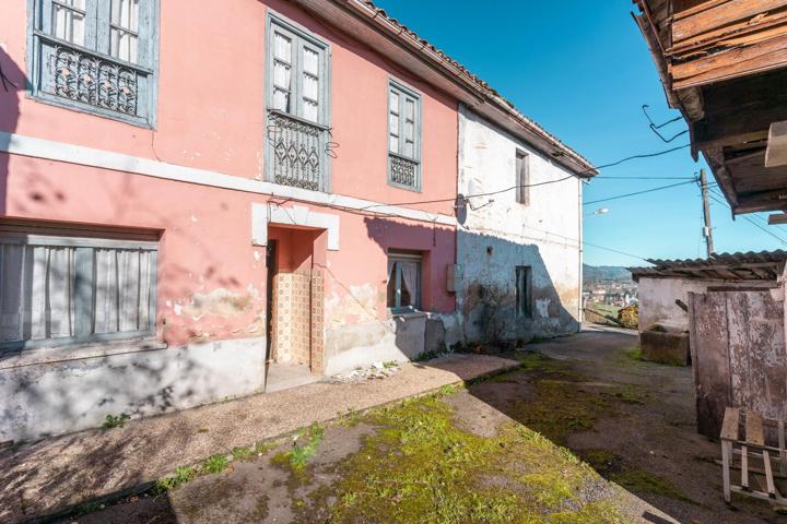 Casa con gran terreno en venta en Gamoneu (Nava) photo 0