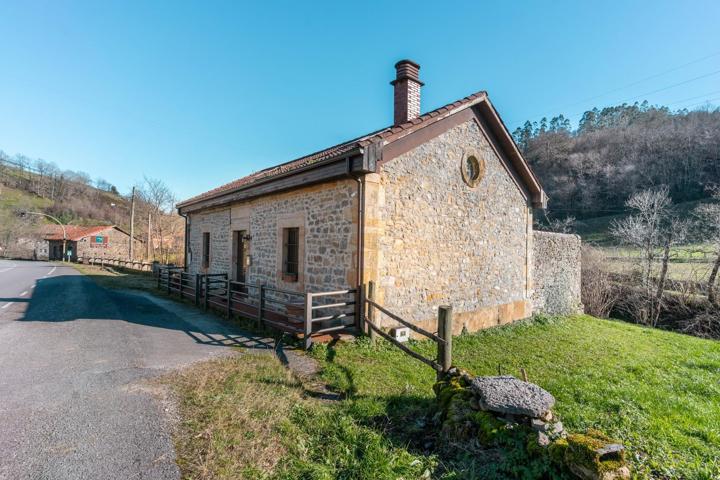 Casa en venta en Priandi (Nava) photo 0