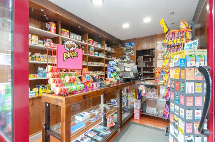 ¡Oportunidad Única en Riosa! Se Vende Licencia de Estanco photo 0