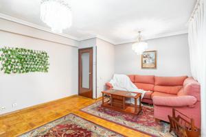 ¡Descubre tu nuevo hogar en el corazón de Oviedo! photo 0
