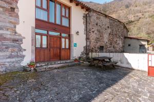 Preciosa casa rural con licencia de Vivienda Vacacional en el corazón de Somiedo photo 0
