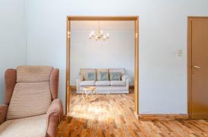 ¡Oportunidad para reformar a tu gusto! Casa adosada de 123 m² construidos con tejado nuevo photo 0