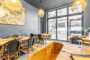 Se vende Restaurante Parrilla en el Centro de Luarca – Alta Rentabilidad photo 0