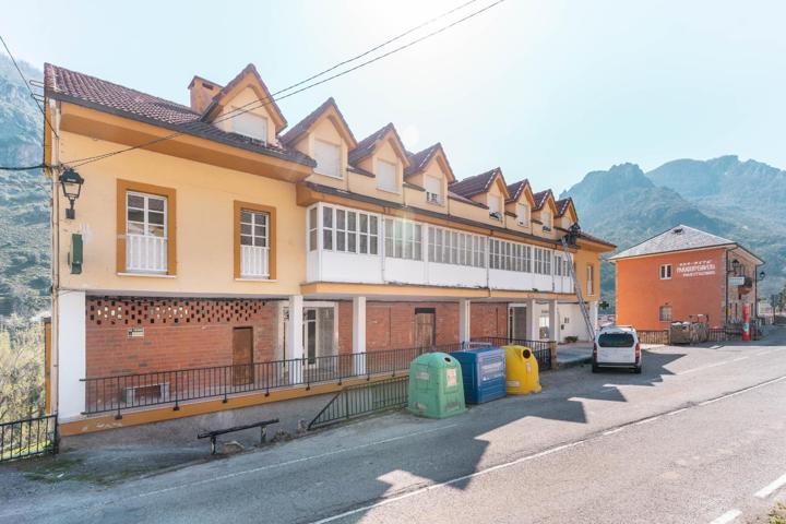 🏞️ Apartamento con Encanto en el Corazón de Pola de Somiedo photo 0