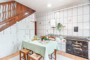 Casa adosada en Barrio Cuarteles de Arriba ¡lista para entrar a vivir! photo 0