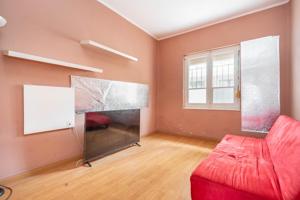 🏠 Gran Oportunidad de inversión en el Centro de Pola de Lena — Piso Bajo para Reformar con Mucho Potencial photo 0