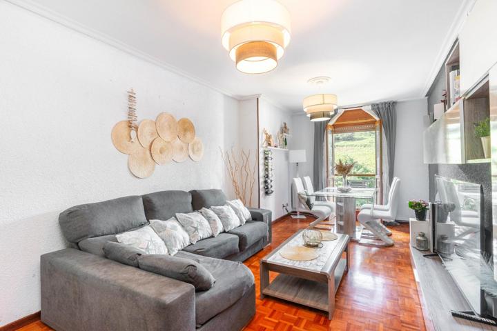 ¡Piso en venta en Cangas de Onís, en el barrio del Lerau! photo 0