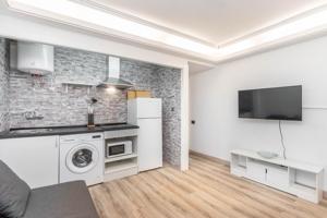 ATENCIÓN INVERSORES Y PARA TÍ QUE BUSCAS APARTAMENTO EN EL PURO CENTRO DE OVIEDO!!! photo 0
