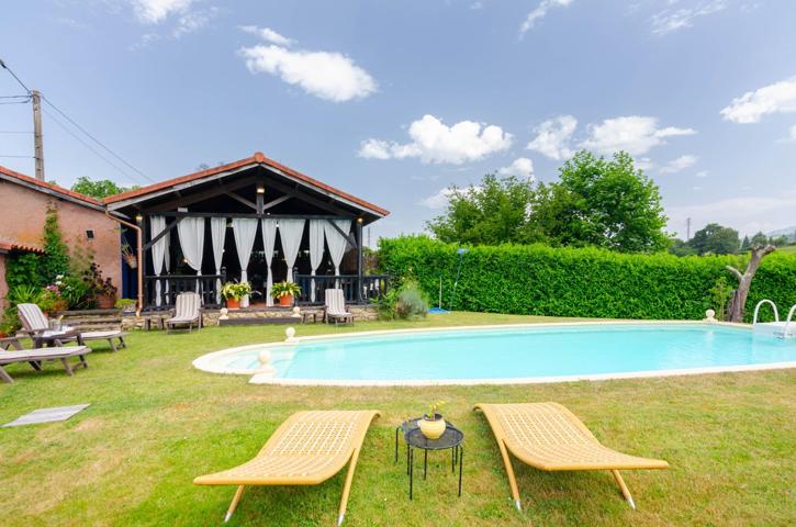 CASA ASTURIANA PAREADA CON PISCINA PRIVADA photo 0