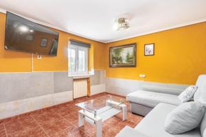 La casa perfecta para tu familia: espaciosa, luminosa y con terreno para soñar en grande photo 0