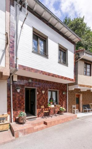 CASA EN VENTA EN POLA DE LAVIANA photo 0