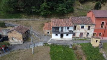 Ponle tu toque personal a esta casa con anexo de piedra y fincas. Ubicación tranquila, naturaleza y todos los servicios cerca. photo 0