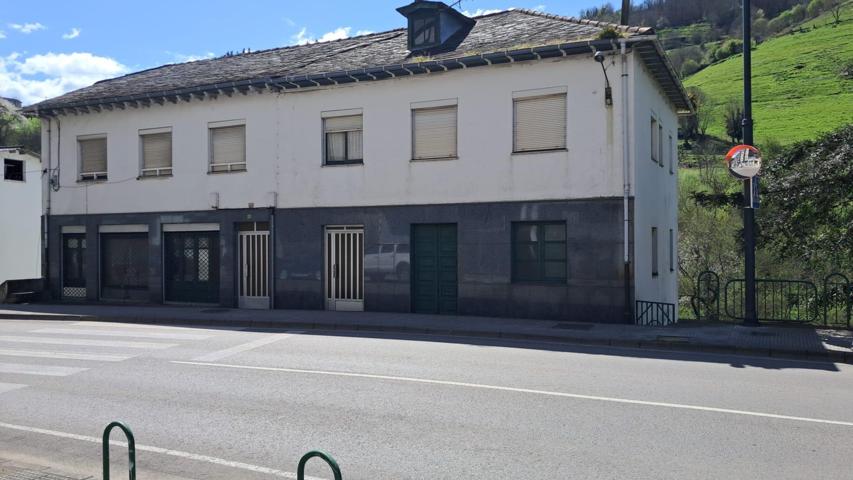 INVERSIÓN EN ASTURIAS: CASONA CON MÚLTIPLES VIVIENDAS Y TERRENO, LISTA PARA TRANSFORMAR photo 0