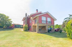 Casa con finca y vistas protegidas al mar en San Martín de Podes (Gozón, Asturias) photo 0