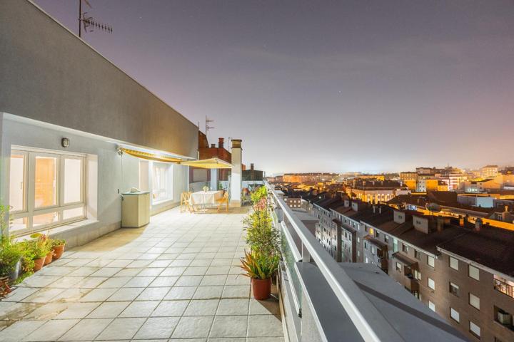 Espectacular ático de 2 habitaciones con terraza de 76 m2 en pleno corazón de Avilés (Quirinal – Las Meanas) photo 0