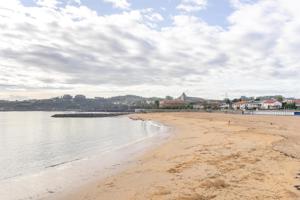 Piso en el Centro de Luanco, Gozón - Oportunidad Única photo 0