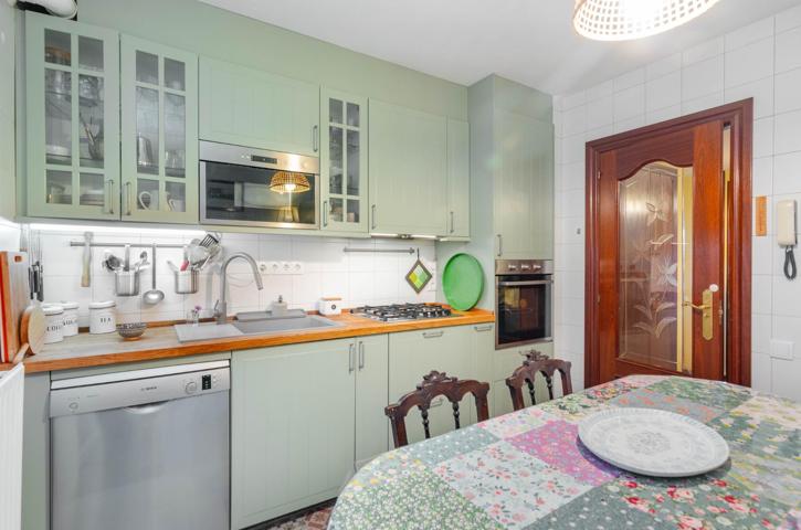 PISO EN RECTOR LEOPOLDO ALAS HIJO, OVIEDO photo 0