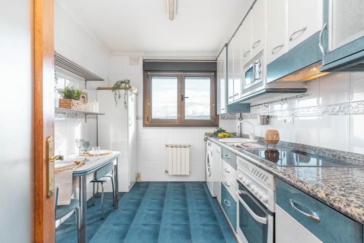 OPORTUNIDAD LUMINOSO PISO EN LA CORREDORIA photo 0