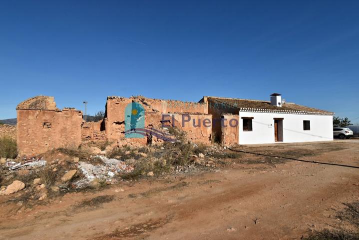 CASA DE CAMPO RESTAURADA + CASA PARA RESTAURAR EN TERRENO DE 30.000 METROS - REF 557 photo 0