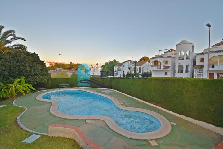 DUPLEX EN RESIDENCIAL CON PISCINA EN EL ALAMILLO - REF 1339 photo 0