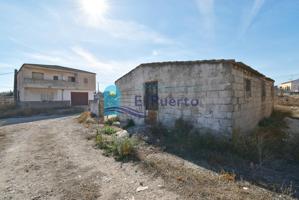 CASA CON TERRENO EN EL PARETÓN - REF 1690 photo 0