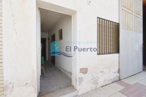 COCHERA CON PATIO TRASERO Y APARTAMENTO PARA REFORMAR EN CUEVAS DE REYLLO - REF 1236 photo 0